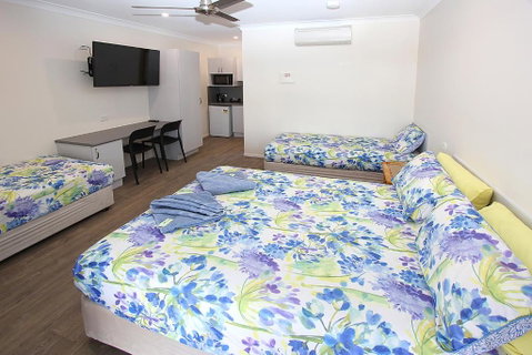 Reef Gardens Motel - St Kilda Accommodation 3