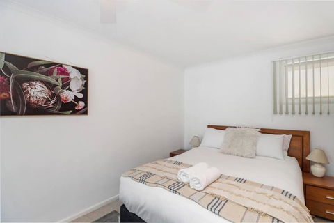 Reel Close! Walk To Everything. Sleeps 6 - St Kilda Accommodation 3