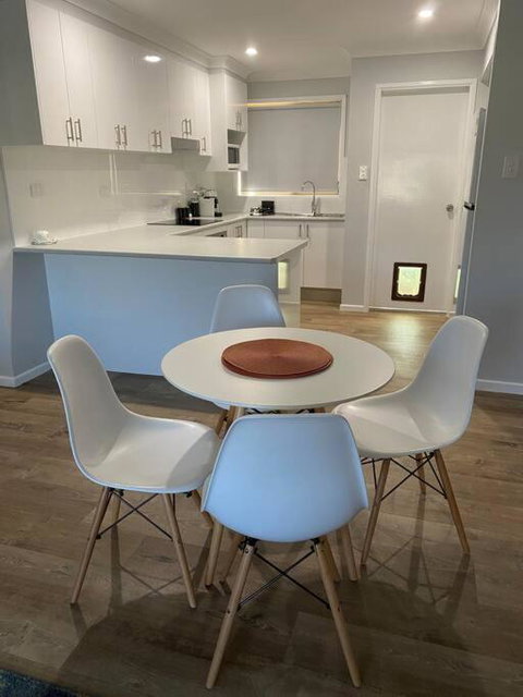 Relax On Ross - St Kilda Accommodation 1