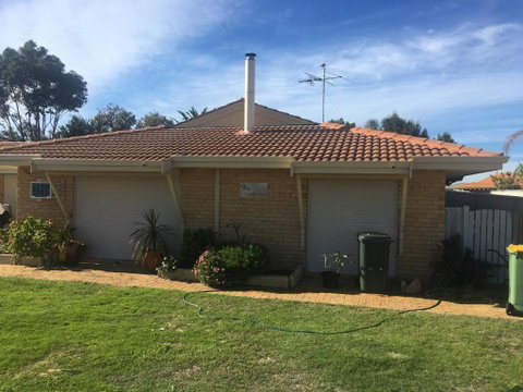 Relaxed Ocean View - St Kilda Accommodation 0