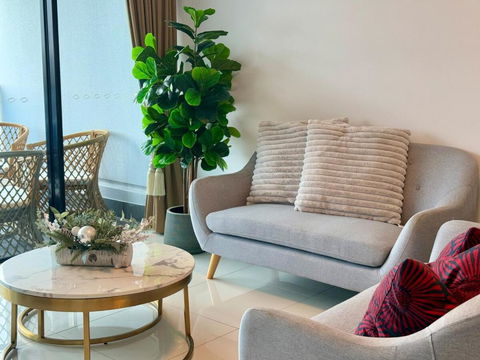 Resort-Style Apartment Near Harbour Town - St Kilda Accommodation 0