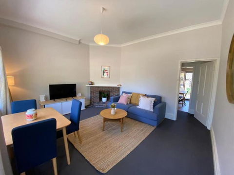 Retro Apt 6 Mins To Victoria Quay - St Kilda Accommodation 0