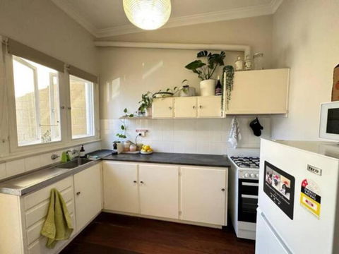Retro Apt 6 Mins To Victoria Quay - St Kilda Accommodation 1