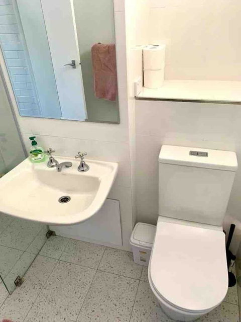Right In Fremantle - St Kilda Accommodation 1