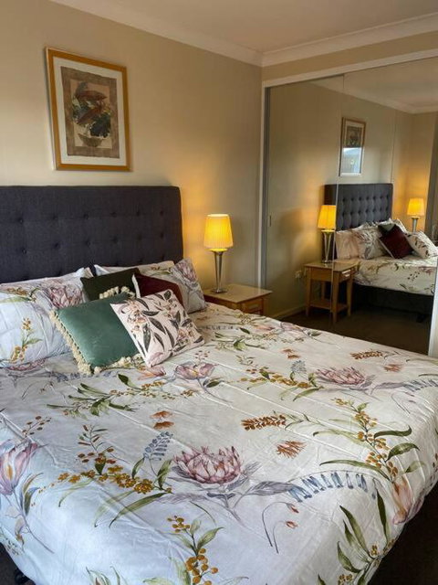 RIVERSIDE CITY VIEW PARKING NETFLIX WIFI WINE FREE - St Kilda Accommodation 1