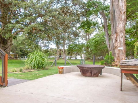 Riverside Retreat - St Kilda Accommodation 2