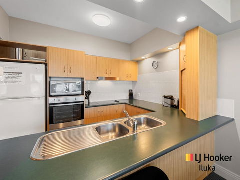 Riverview Apartments 1 3 Building 1 Unit 3 - St Kilda Accommodation 2