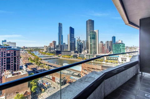 Riverview Suites By EdgeTrip - St Kilda Accommodation 0