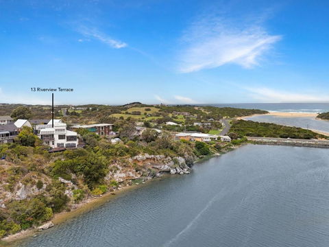Riverview - St Kilda Accommodation 1