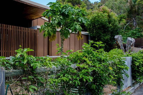 Sand Dweller Holiday Villa Point Lookout - St Kilda Accommodation 1