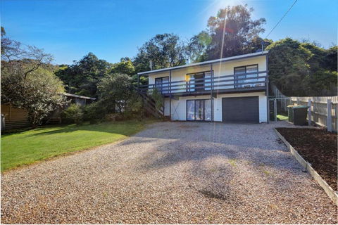 Robin Wood - St Kilda Accommodation 3