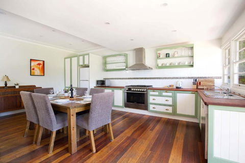 Rodova Cottage - St Kilda Accommodation 1
