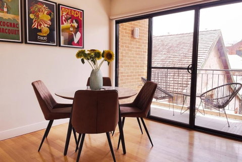 Rooftops On Henrycentre Of West End Cafes - St Kilda Accommodation 2