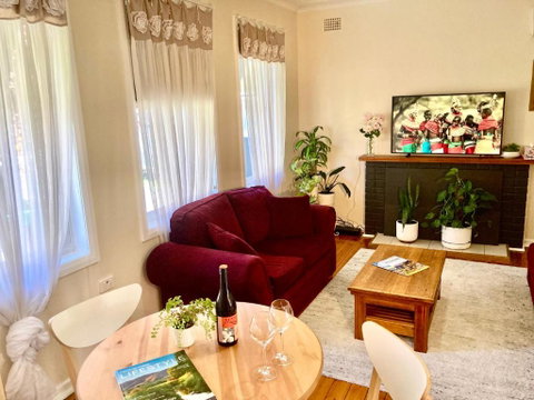 Rose End Cozy Apartment - St Kilda Accommodation 1
