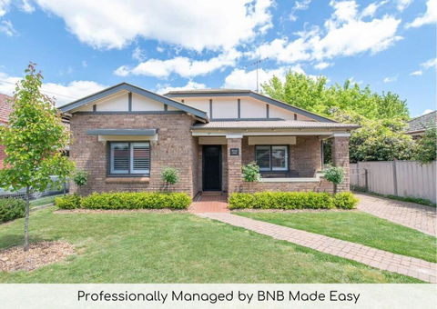 Rose Hill On Hamer, 1940s Charming Cottage Near Cook Park - St Kilda Accommodation 0