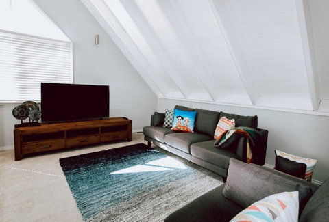 Rosella - St Kilda Accommodation 3