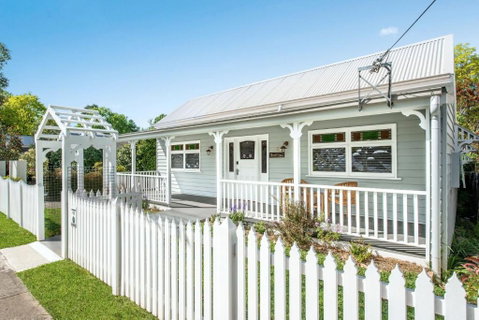 Rosemill Cottage - Mobility Friendly Accommodation Never Looked Better! - St Kilda Accommodation 0