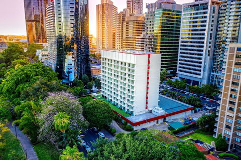 Royal On The Park - St Kilda Accommodation 0
