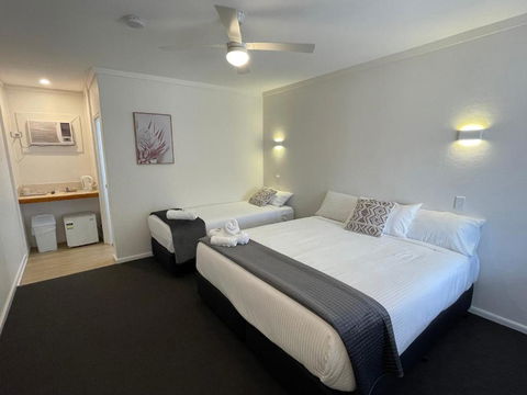Royal Hotel Motel Scone - St Kilda Accommodation 1