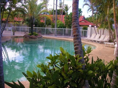 Runaway Bay Motor Inn - St Kilda Accommodation 1