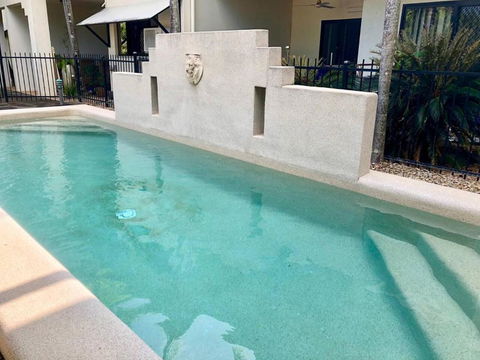 Salt & Sand - Tropical Oasis Footsteps To Beach - St Kilda Accommodation 2