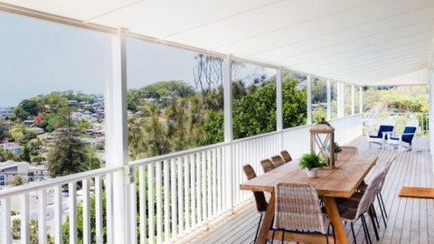 Salt Deck - The Upper Deck Accom Holiday - St Kilda Accommodation 3
