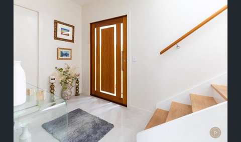 Salt Zen Holiday Townhouse - St Kilda Accommodation 2