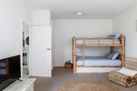 Saltwood - St Kilda Accommodation 2