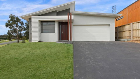 Sams House - St Kilda Accommodation 0