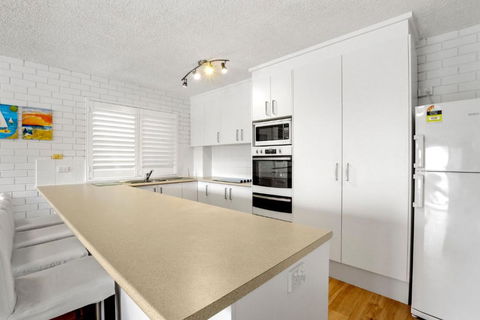 San Clemente U1 - 24 Orvieto Terrace, - St Kilda Accommodation 2