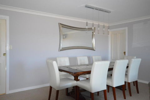 Sancerre Estate - St Kilda Accommodation 2