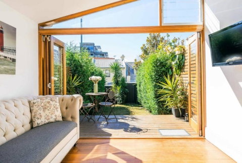 Sanctuary At The Rocks - St Kilda Accommodation 0