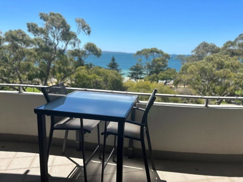 Rockingham Waterfront At Nautilus - St Kilda Accommodation 1