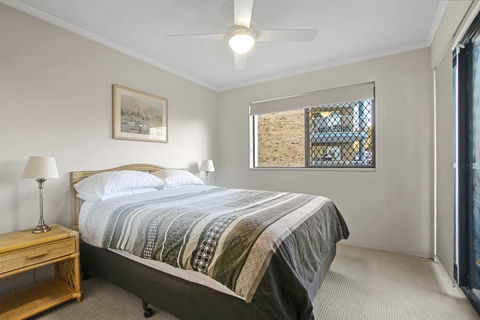 Sandalwood Unit 1 66 Lower Gay Tce - St Kilda Accommodation 1