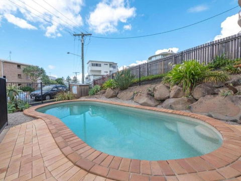 Sandalwood Unit 1 66 Lower Gay Tce - St Kilda Accommodation 3