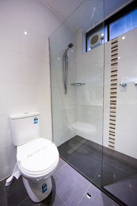 Sandown Regency Hotel & Apartments - St Kilda Accommodation 2