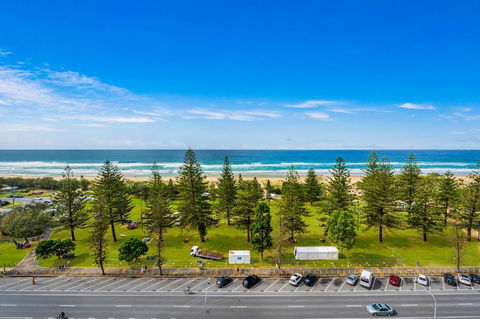 Sandpiper Broadbeach - St Kilda Accommodation 0