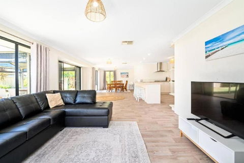Sandpiper House - Family & Pet Friendly - St Kilda Accommodation 2