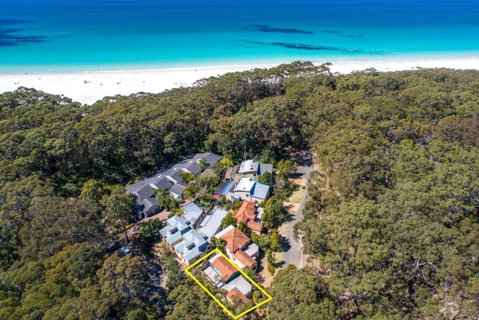 Sandpiper, Hyams Beach - St Kilda Accommodation 1