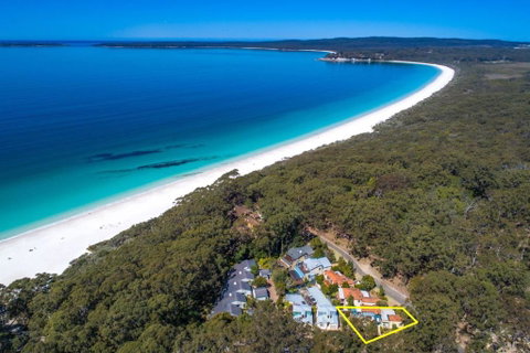 Sandpiper, Hyams Beach - St Kilda Accommodation 3