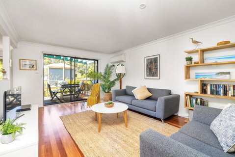 Sandpiper, Hyams Beach - St Kilda Accommodation 0