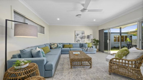 Sea Pine Cottage - St Kilda Accommodation 1
