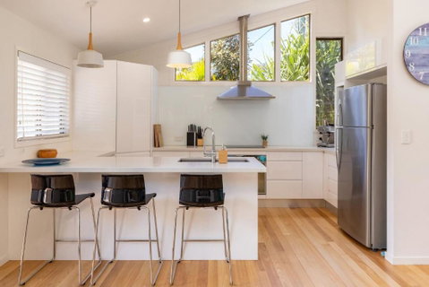 Shore Beats Work - St Kilda Accommodation 1