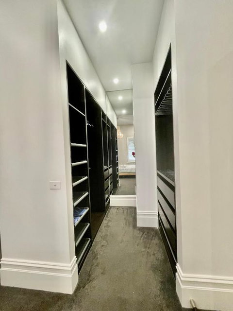 Spacious Room With Ensuite Next To Coburg Station, Non Smoking House - St Kilda Accommodation 3