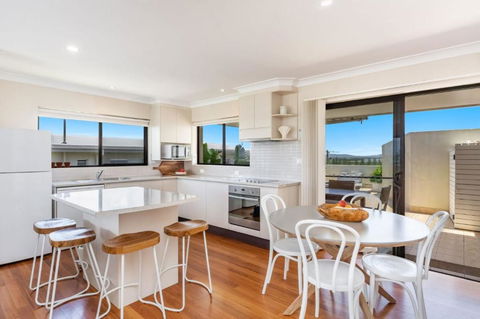 Talinga 5 - Location And Views - St Kilda Accommodation 3