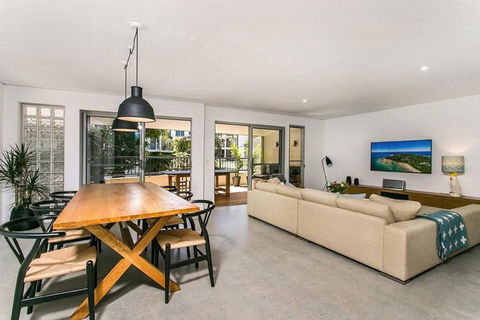 The Beach Penthouse - St Kilda Accommodation 3
