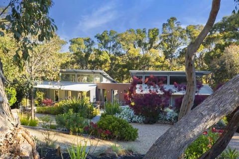 The Bird House - Hepburn Springs Daylesford - St Kilda Accommodation 0