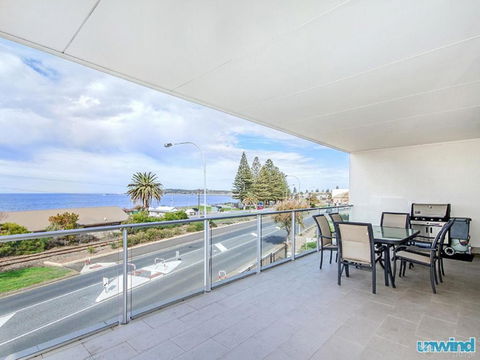 The Block Escape - Ocean Views No 6 - St Kilda Accommodation 2