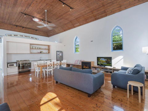 The Church - St Kilda Accommodation 0
