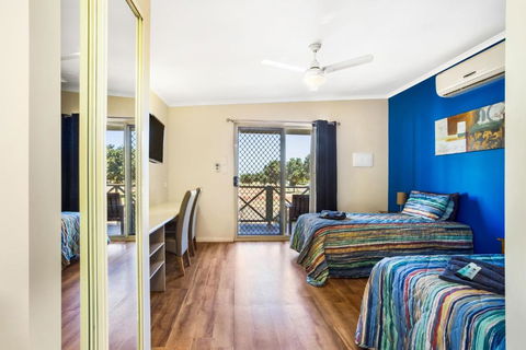The Cove Holiday Village - St Kilda Accommodation 3